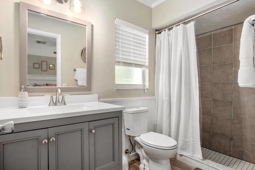 617-97th-bathroom-1