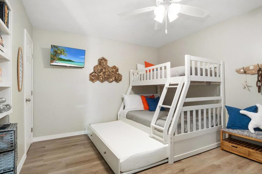 617-97th-bedroom-3