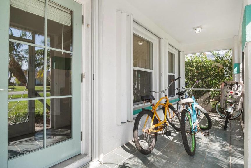 617-97th-bikes