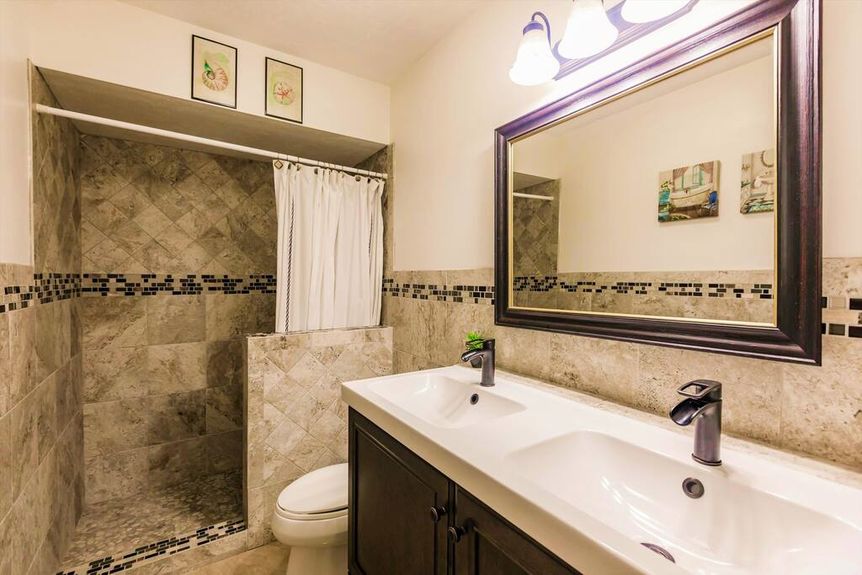 727-98th-bathroom-2