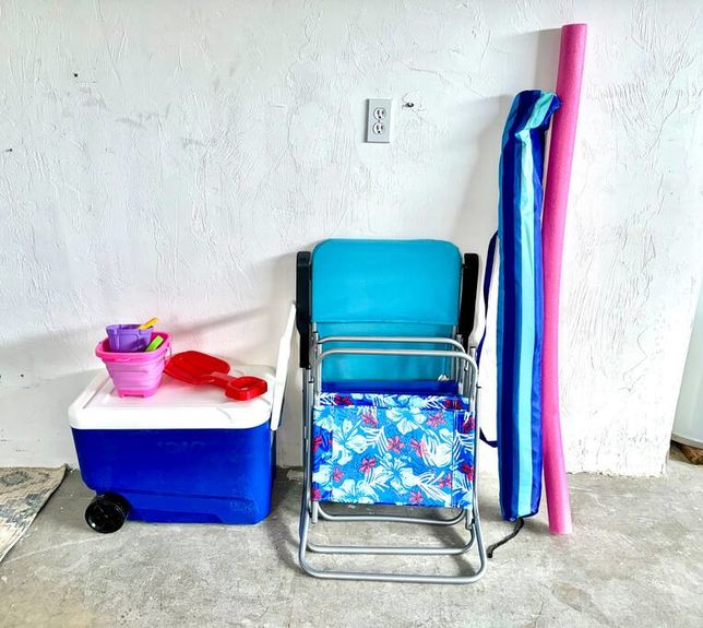 826-95th-beachchairs