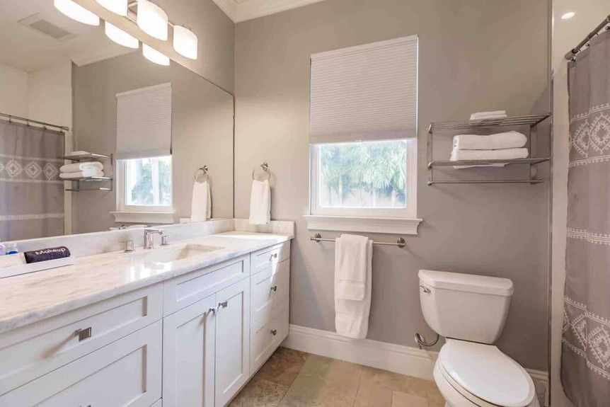 9320-vanderbilt-bathroom-1