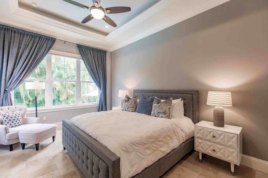 9320-vanderbilt-bedroom