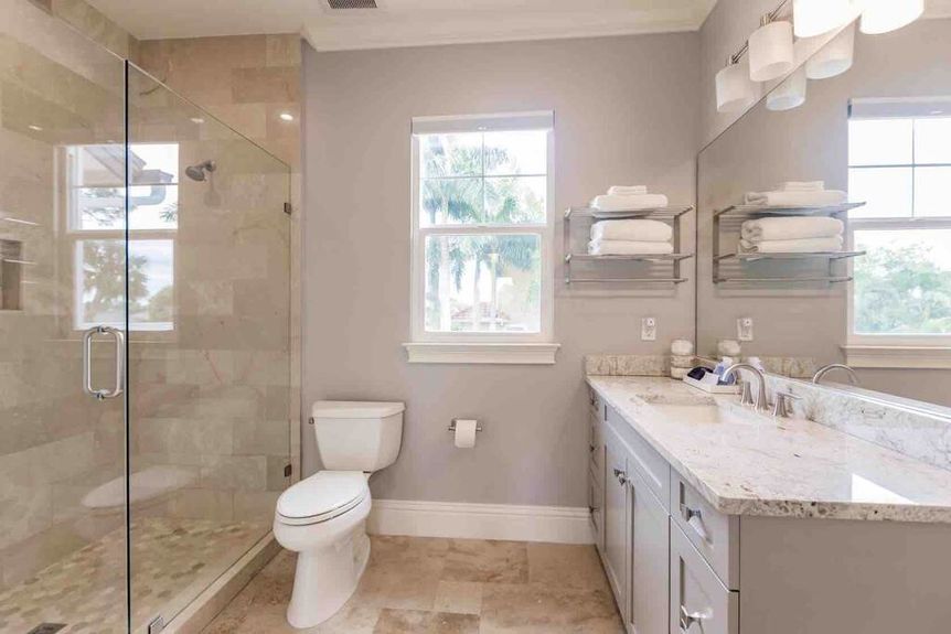 9320-vanderbilt-bathroom-2