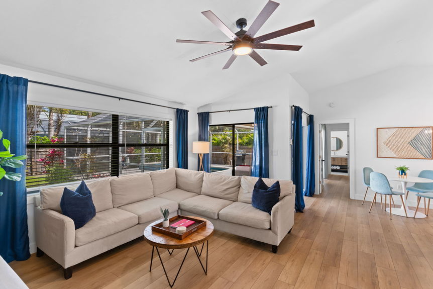 4-web-or-mls-A0102280