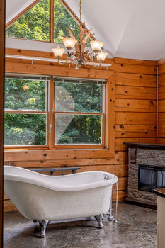 1261GouverneurDr-112