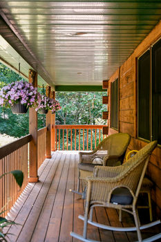 1261GouverneurDr-118