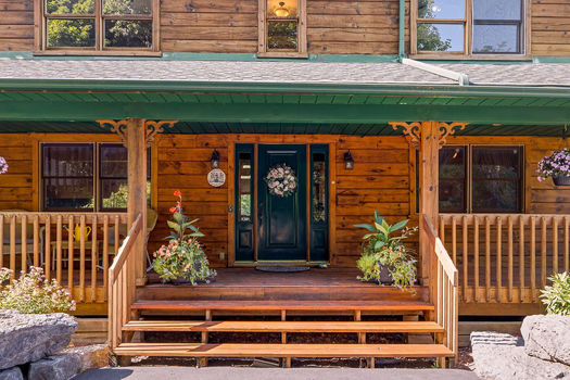 1261GouverneurDr-18