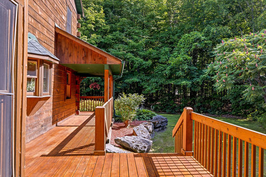 1261GouverneurDr-21