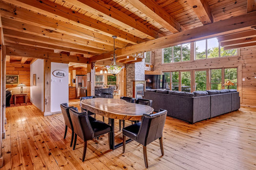 1261GouverneurDr-26