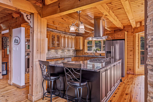 1261GouverneurDr-41