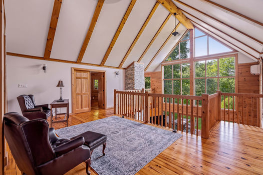 1261GouverneurDr-62