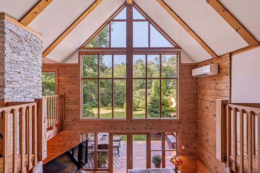 1261GouverneurDr-65