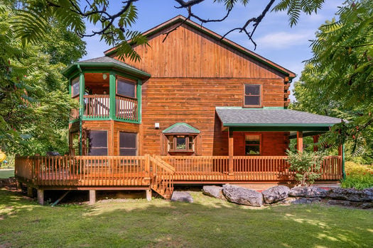 1261GouverneurDr-7