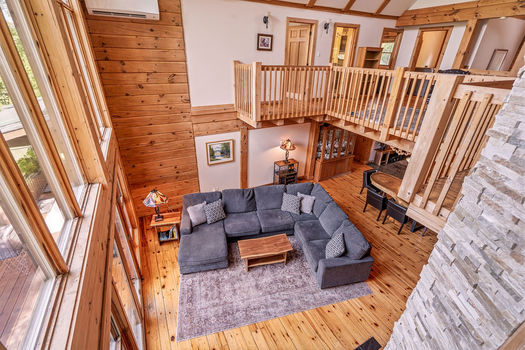 1261GouverneurDr-76