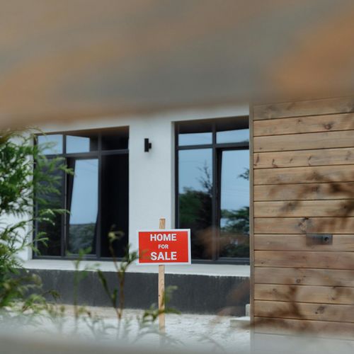 Should You Sell Your Home Without a Realtor in Philly?