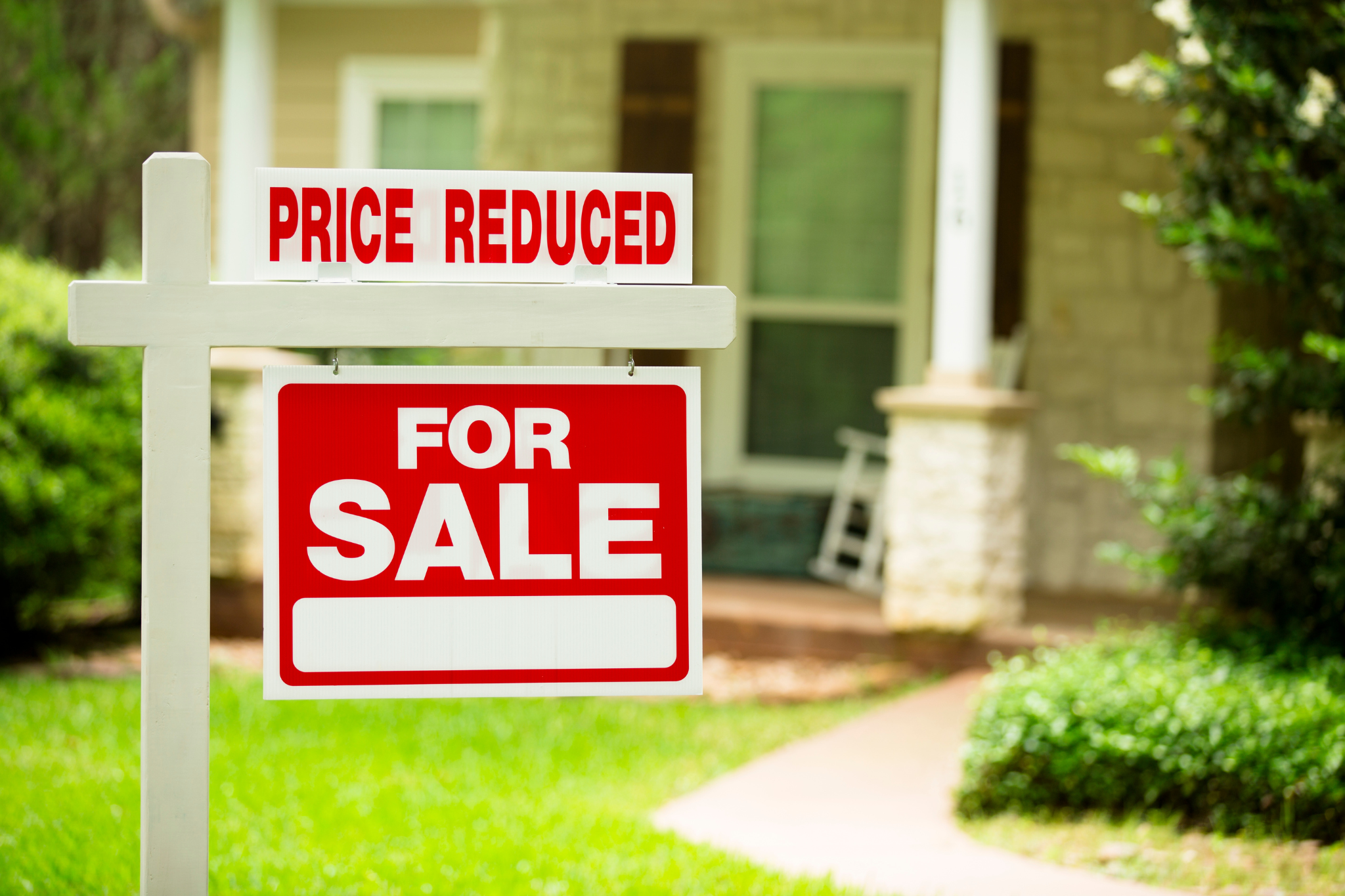 Why You Should Have an Agent Help You Price Your Home Right