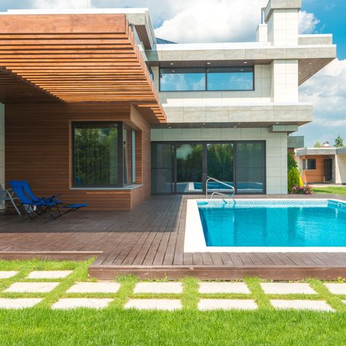 Pool or No Pool? Pros and Cons for Your Home’s Value