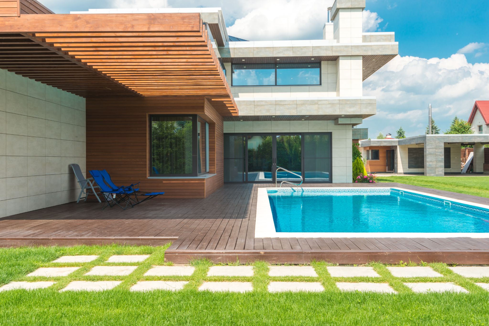 Pool or No Pool Pros and Cons for Your Home’s Value