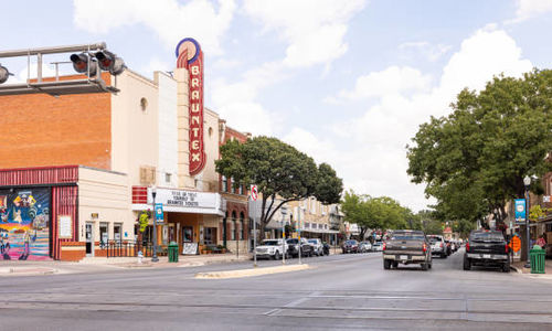 Keeping New Braunfels Unique by Supporting Local Businesses