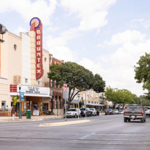 Keeping New Braunfels Unique by Supporting Local Businesses