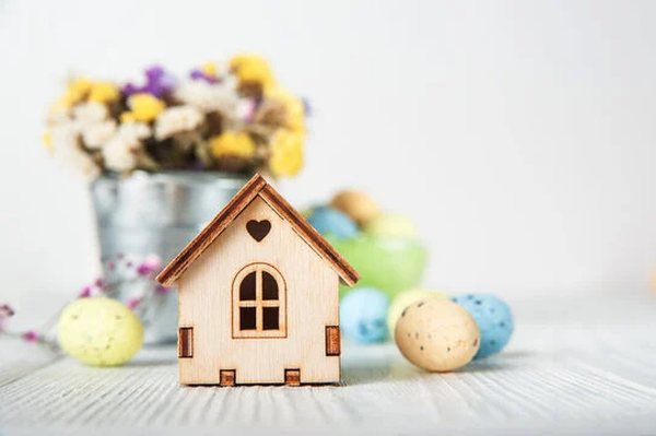 Should You List Before or After Easter?