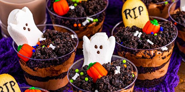 Graveyard Pudding Cookie Cups Recipe