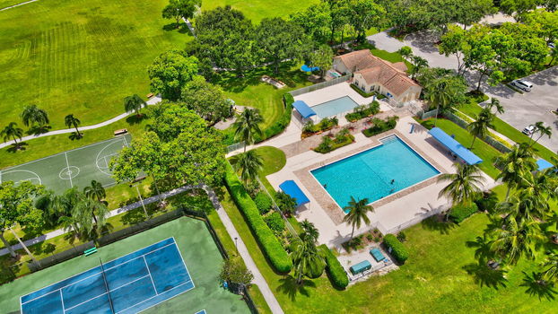 75-web-or-mls-04_dji_0924and4more
