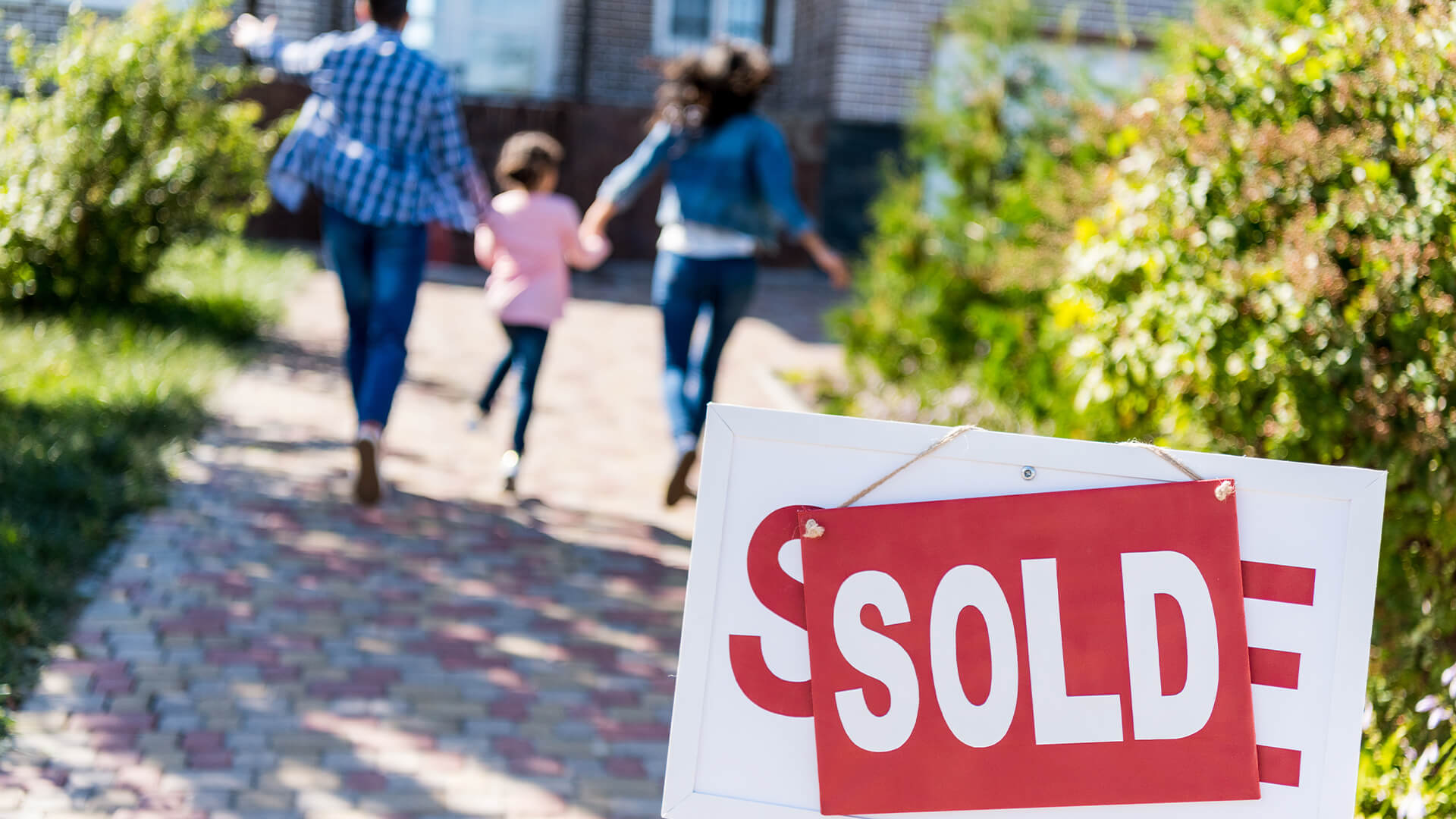 9 best tips on how to sell a house fast in a slow market