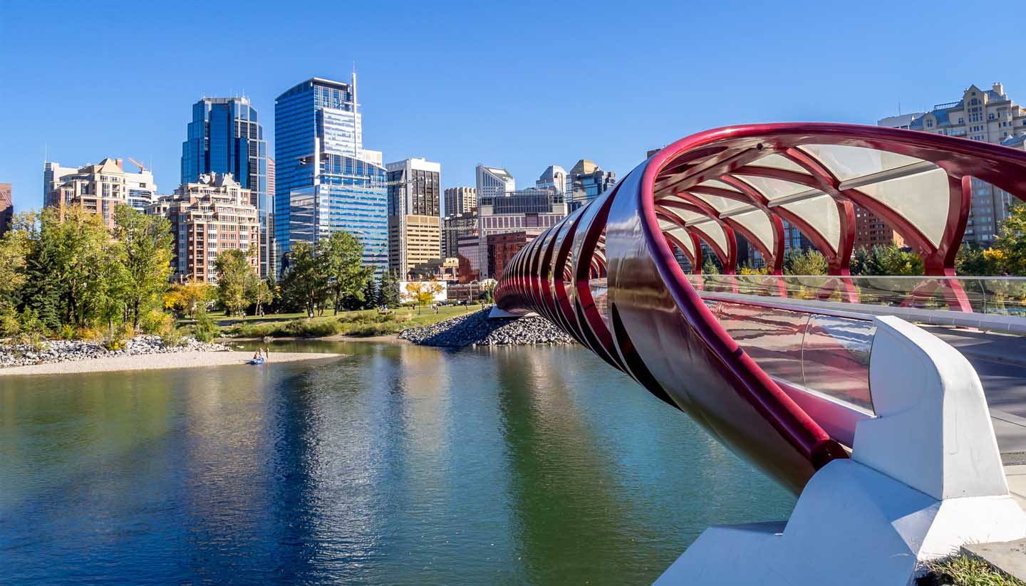 Top 10 reasons people are moving to Calgary Alberta