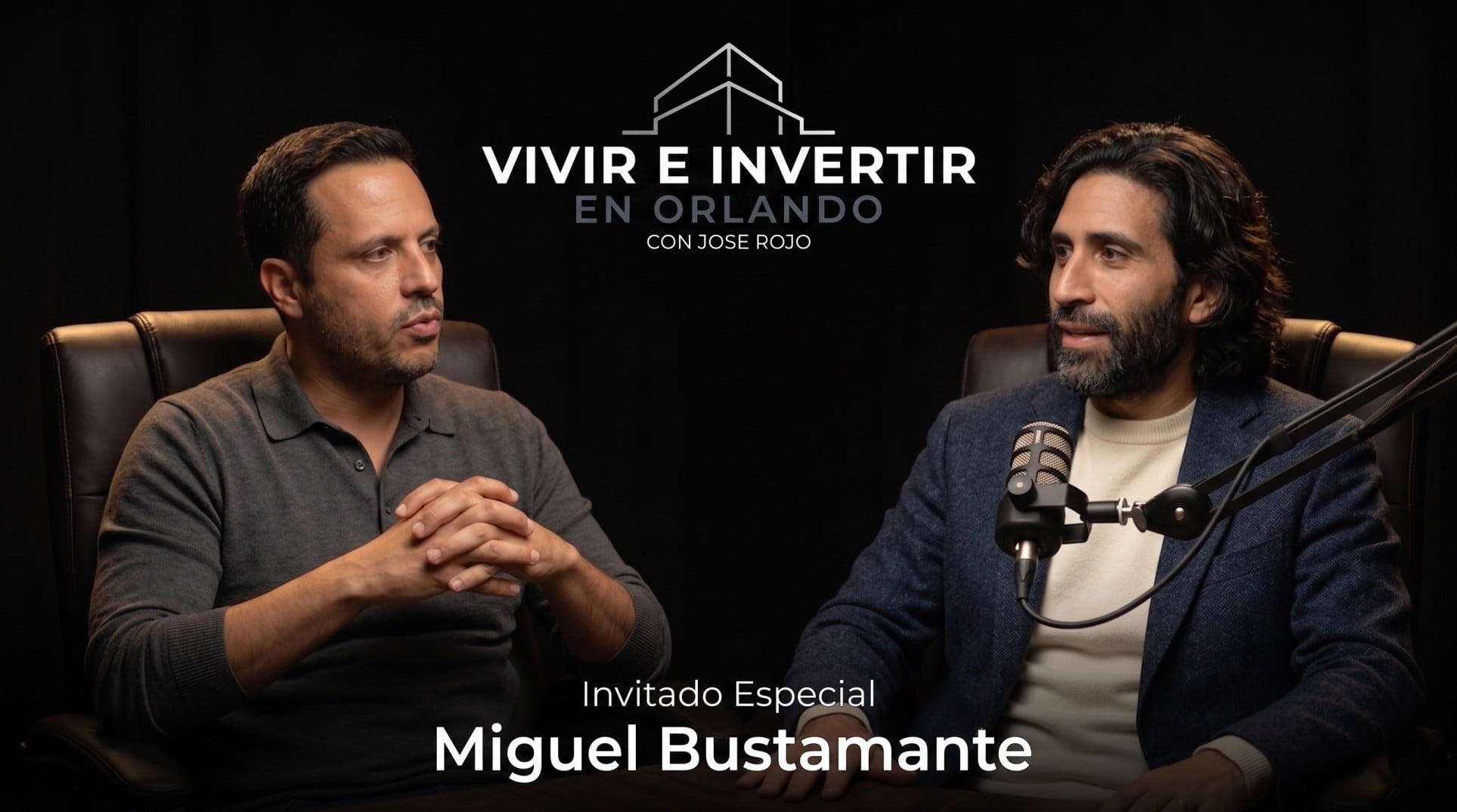 Miguel Bustamante hablando sobre Lucesca Publishing y la industria musical de Orlando en un podcast