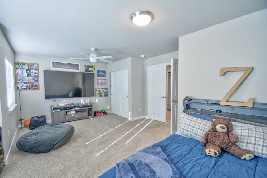 DSC_4221And8more-min