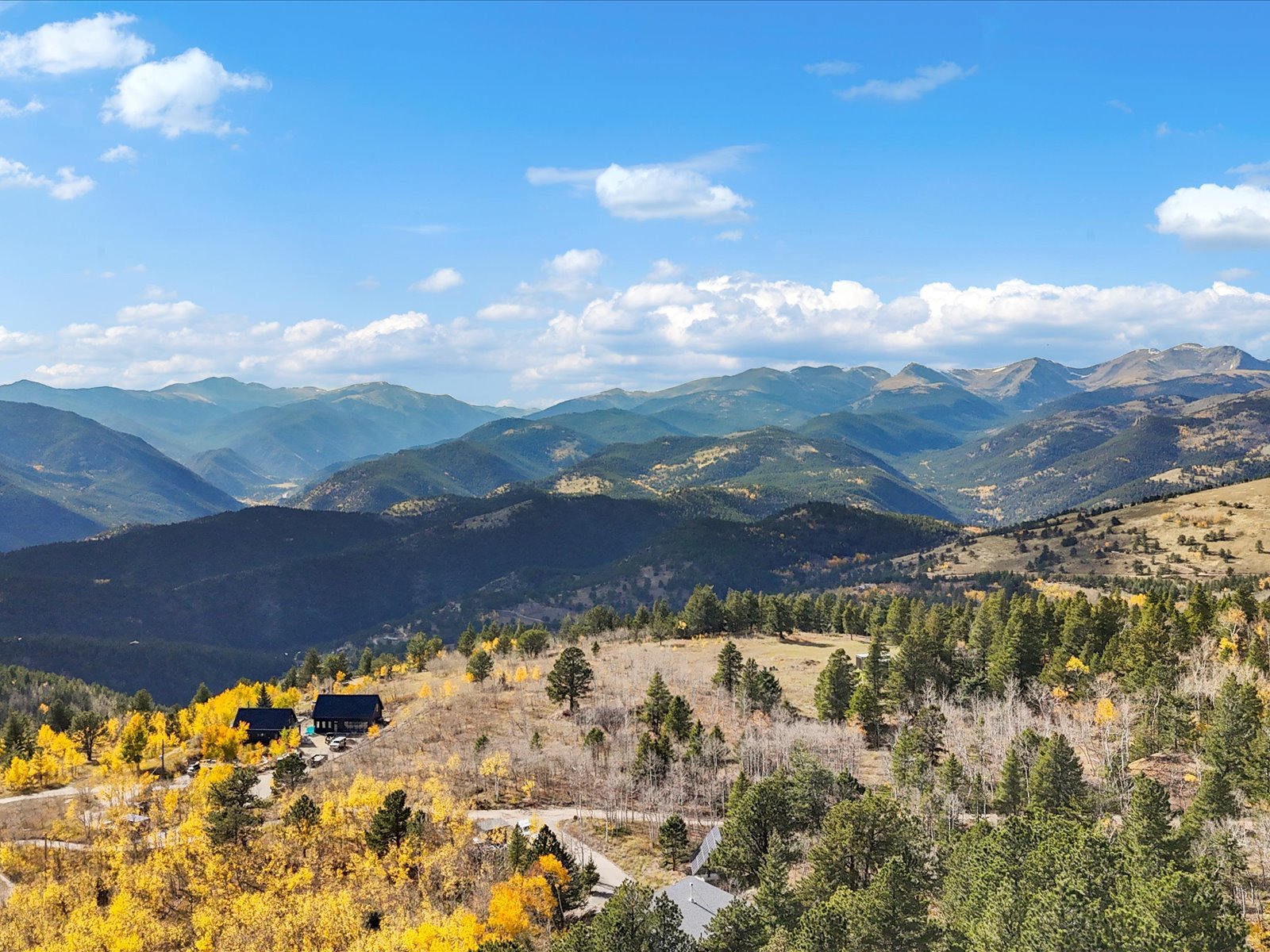 86-DJI_20251009152335_0019_D_DRONE