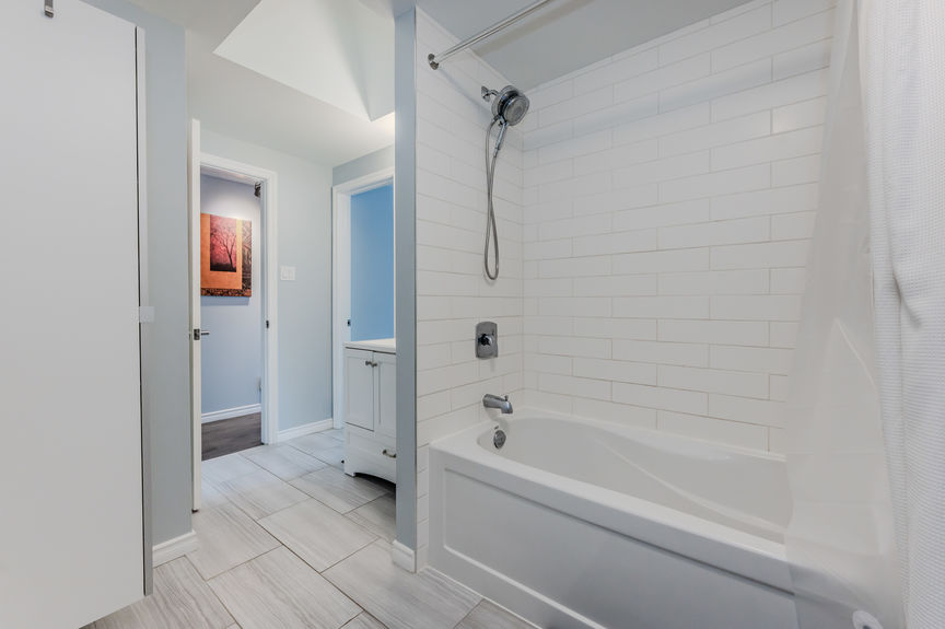 023-44 Warwick Court Kitchener-33