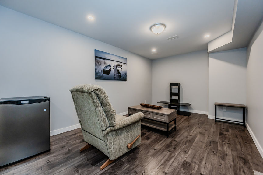 031-44 Warwick Court Kitchener-41