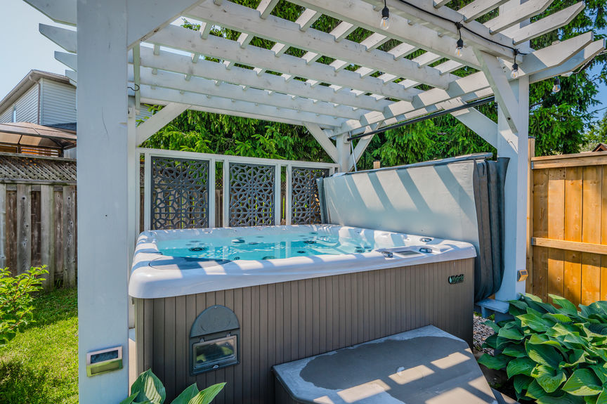 039-44 Warwick Court Kitchener-49