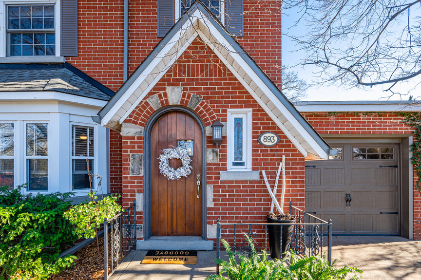 006-893 Queens Blvd Kitchener–16