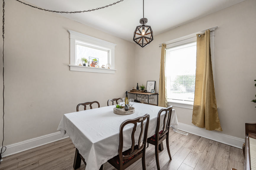 017-815 William Street, Cambridge&#8211;27