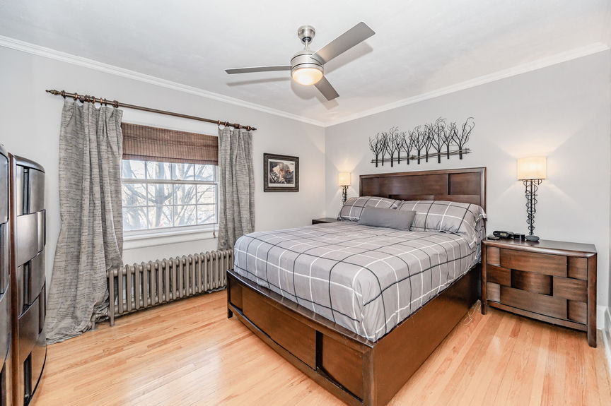 027-893 Queens Blvd Kitchener–37