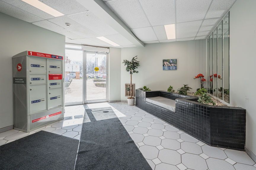 006-15 Hofstetter Ave Kitchener-14(1)