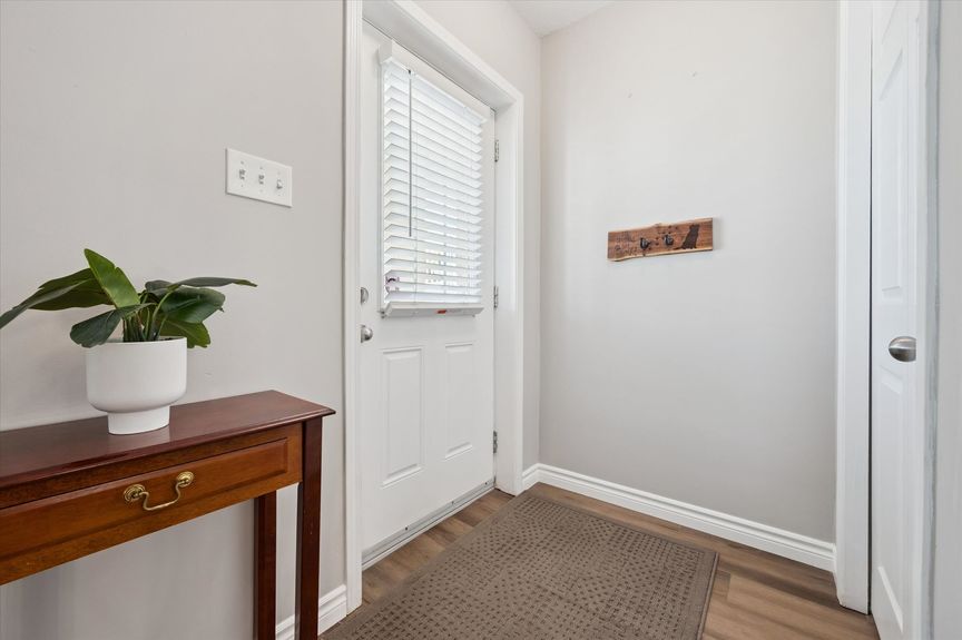05-Howe Dr Unit 9D 007