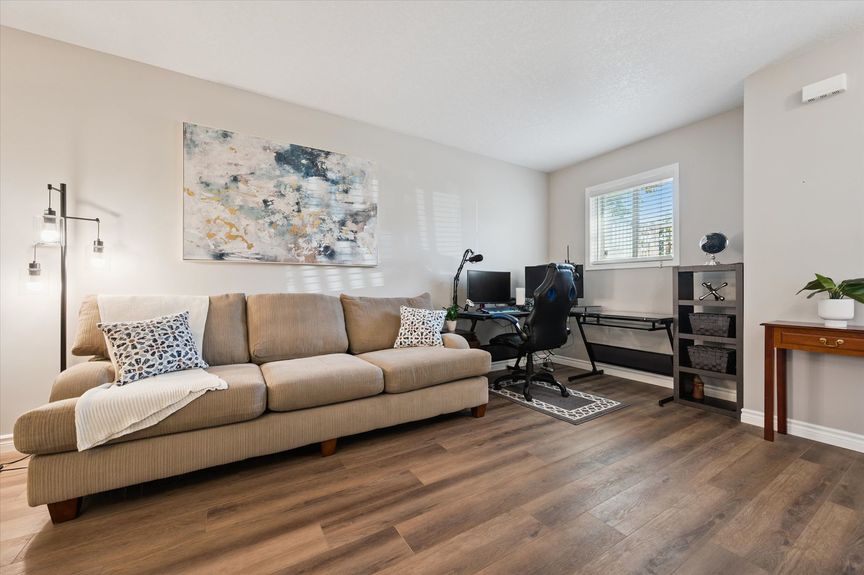 07-Howe Dr Unit 9D 009