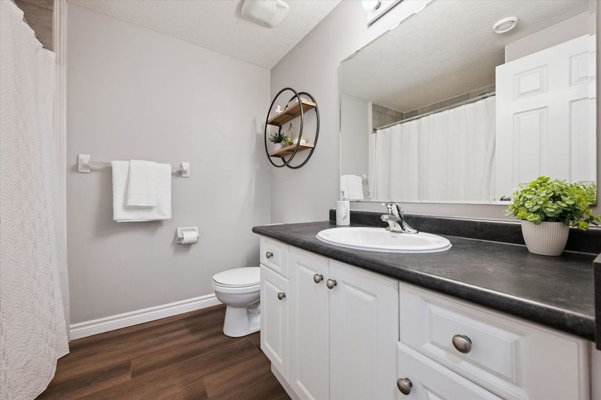 15-Howe Dr Unit 9D 018