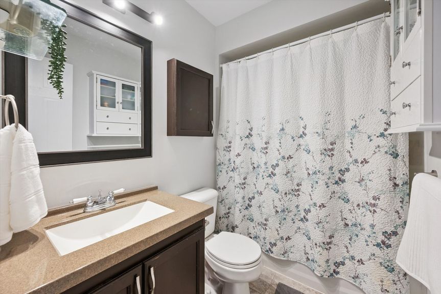 25-Harris Ave 024