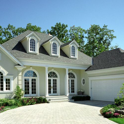 Photography Matters: Why You Need Exterior Photos Before the Grass Goes Dormant