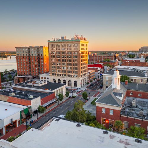 The Gym Guide: Crossfit, Yoga, and Traditional Gyms Near Top Neighborhoods