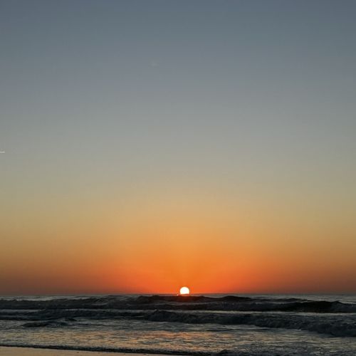 Surfing Communities: Best Spots to Live for Dawn Patrol Access