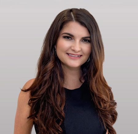 Katie DeRouin - Headshot - 2