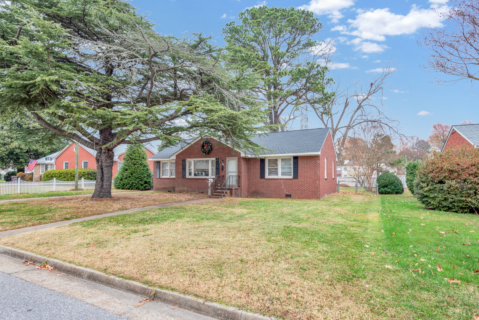 02_B_Woods_Media__10_Ridgecrest_Dr2_mls