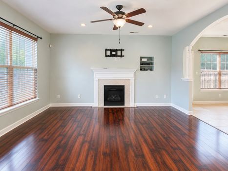 433 Colonial Living Room